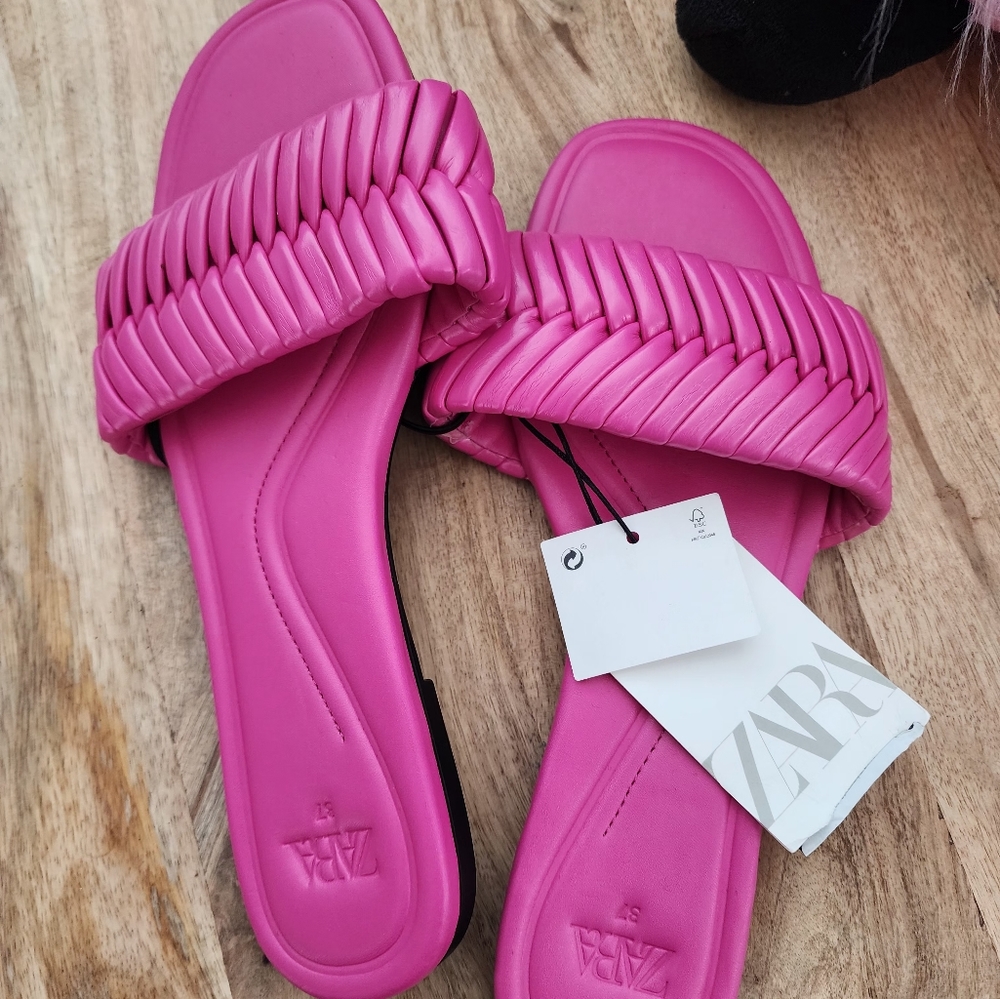 Zara Pink Quilted Slide Sandals